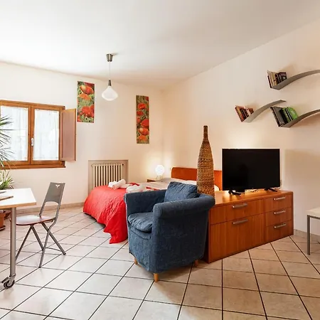 Alessandro 1 Holiday home *
